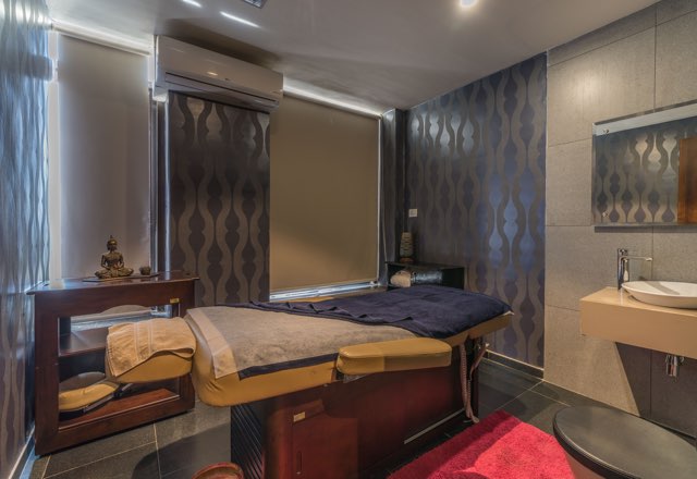 Asaba- Massage room